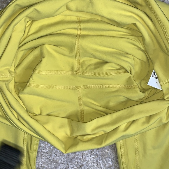 Lululemon-Sz 14- High Rise Double Lined Aligns- 28” Inseam- Soleil - Picture 8 of 14